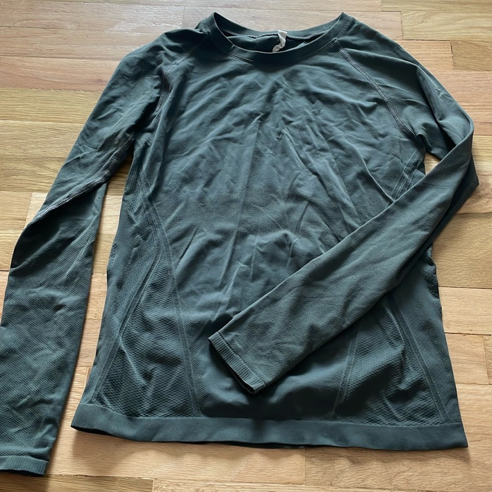 Athleta Long Sleeve Momentum
